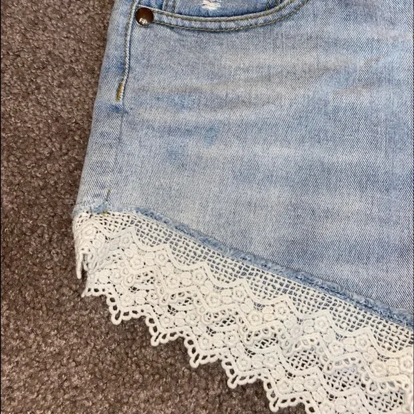 Free People Jean shorts with Lace Hem - Picture 3 of 8